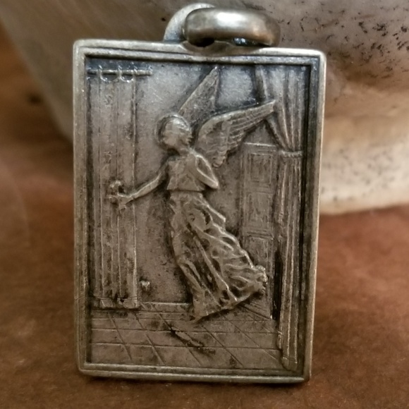 Vatican Jewelry - Basilica de San Pietro Pendant from Vatican City